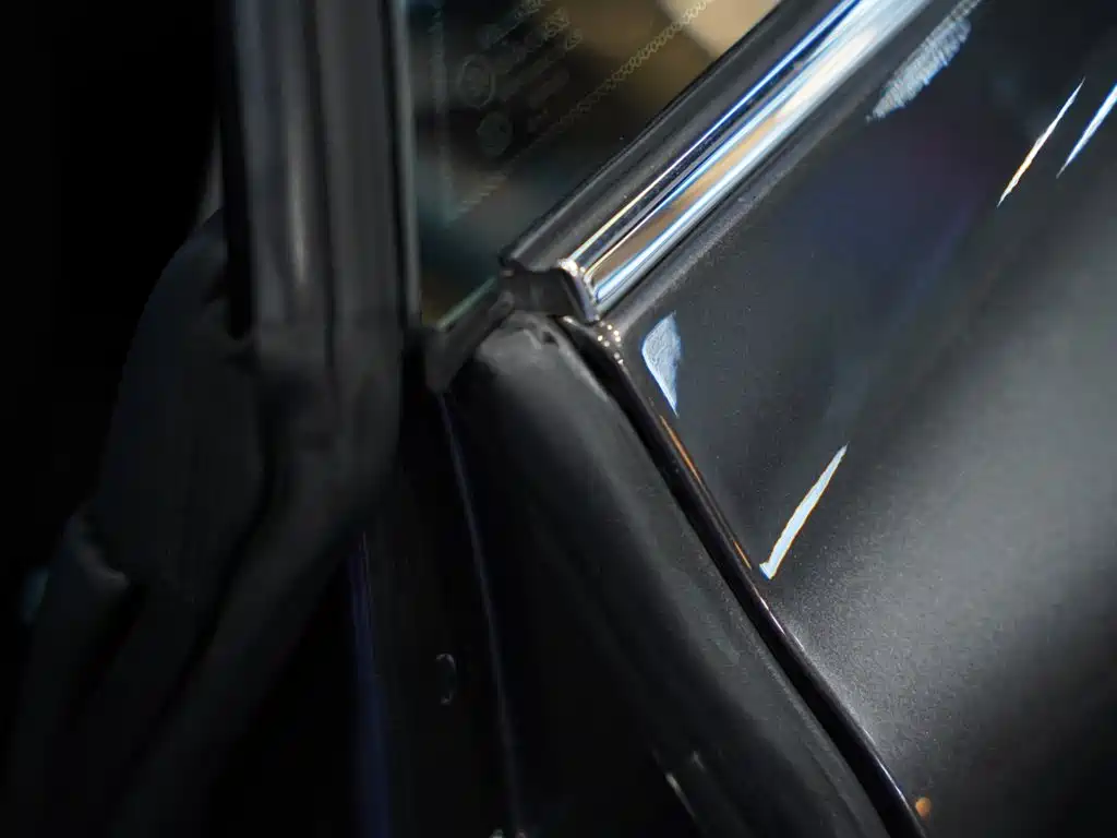 Aston Martin DBS 2010 2009 6.0 Touchtronic Coupe