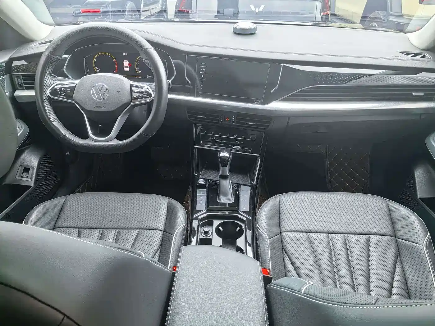 Фото 9 - Volkswagen Passat