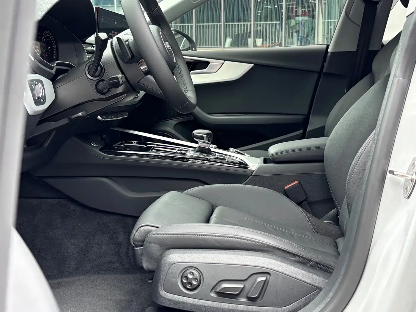 Audi A5 (Import) 2024 2024 Sportback 40 TFSI quattro Luxury Dynamic