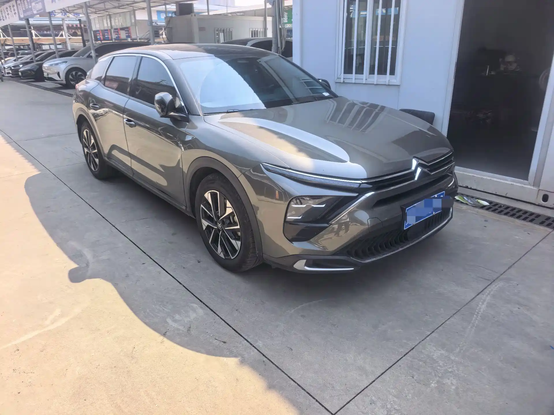 Фото 3 - Citroën Versailles C5 X