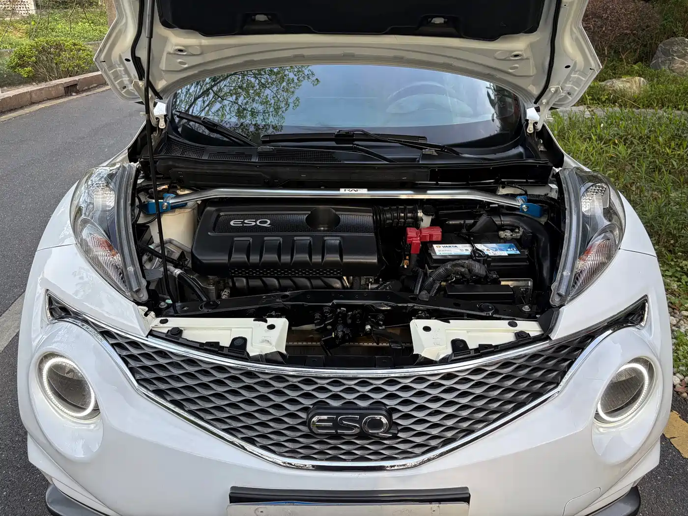 Infiniti ESQ 2019 2014 1.6L Free Edition