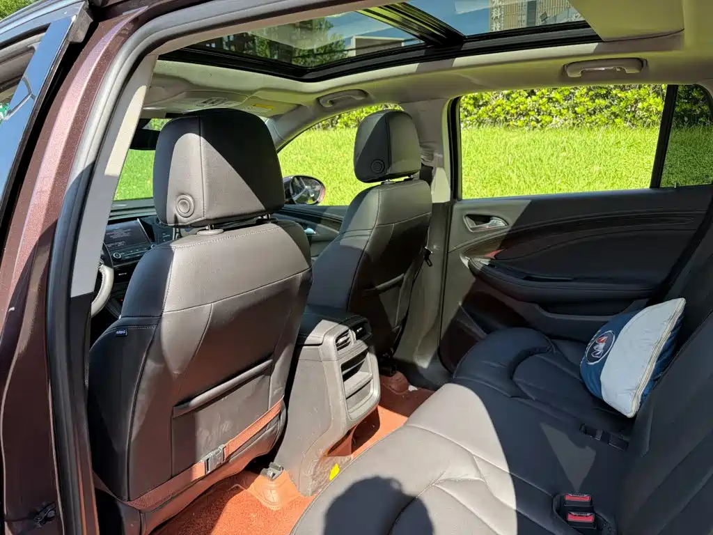 Фото 11 - Buick Envision Plus