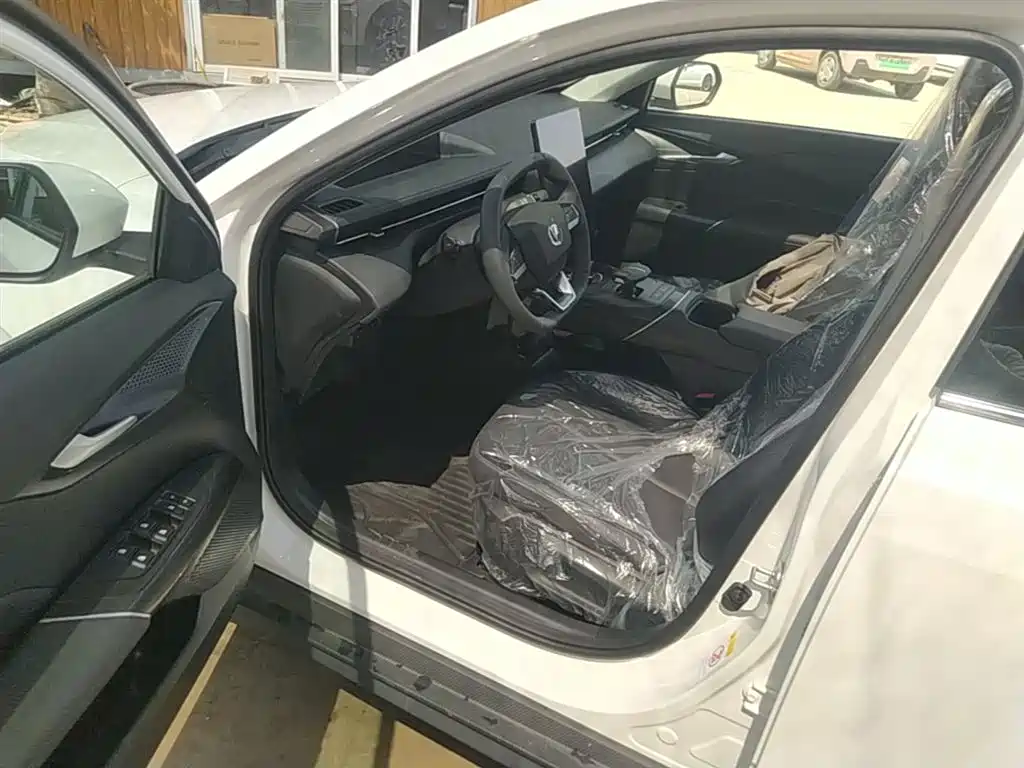 Changan Eado 2026 2025 Blue Whale 1.5T 500Bar Premium