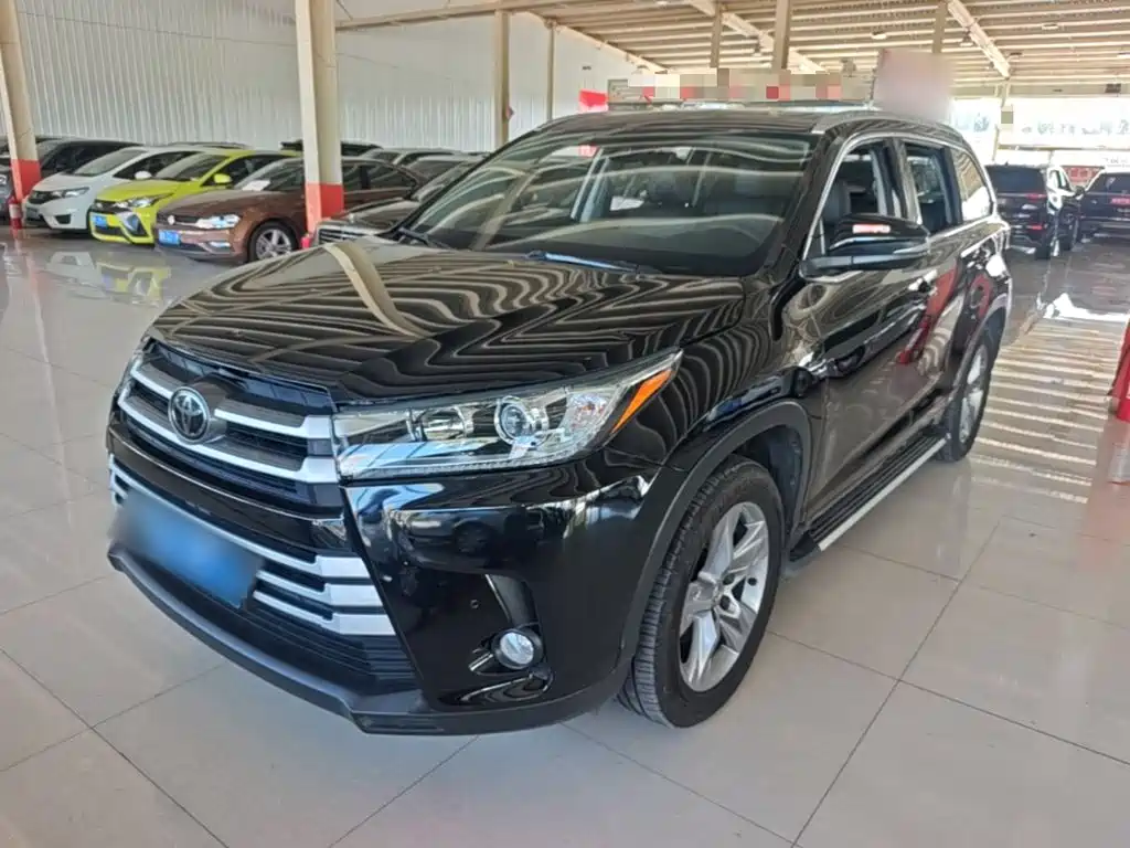 Фото 1 - Toyota Highlander
