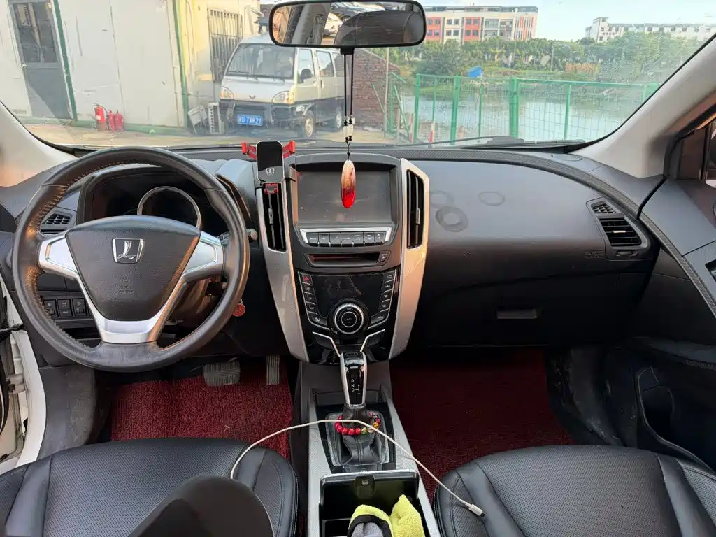 Luxgen U6 SUV 2016 2015 1.8T Fashion Edition