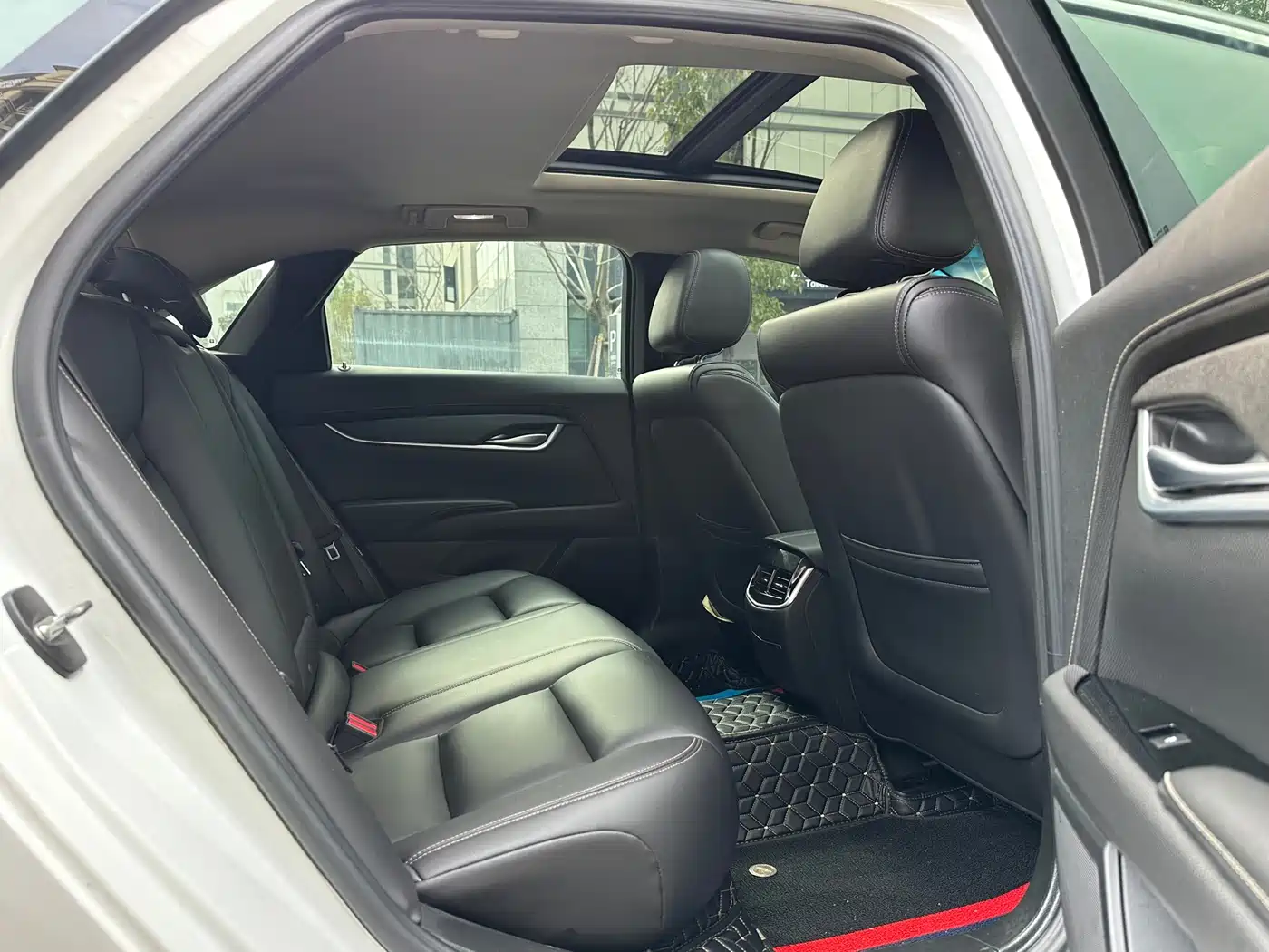 Cadillac XTS 2018 28T Technology фото 12