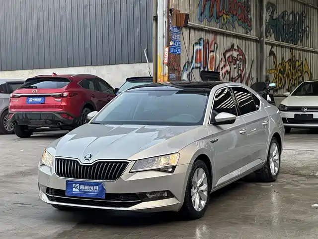 Škoda Superb 2018 TSI330 DSG Comfort Edition China V