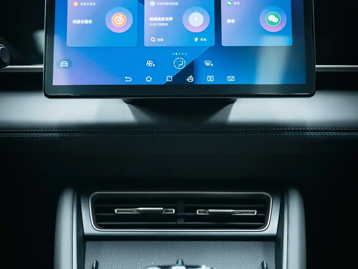 BYD Qin L 2025 DM-i Smart Drive Edition 120KM Leading фото 23