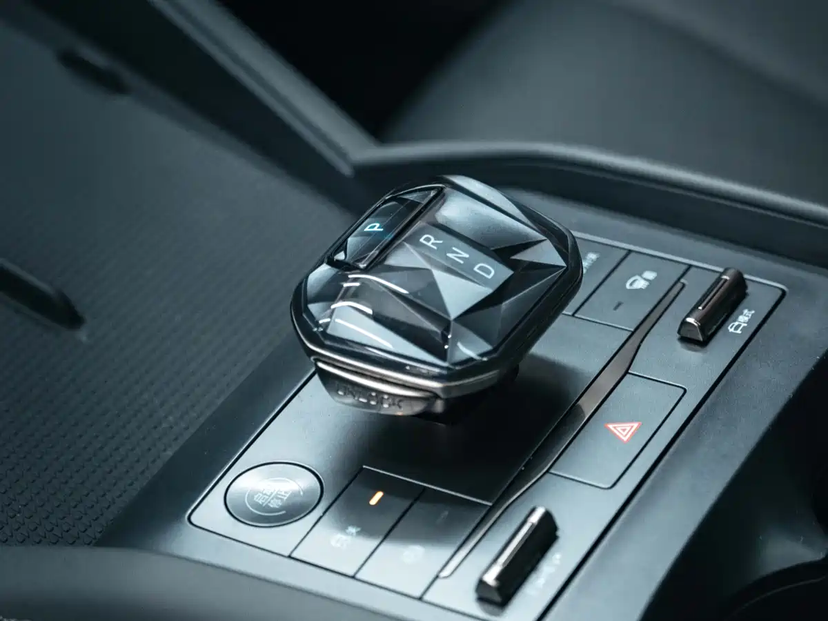 BYD Qin L 2025 DM-i Smart Drive Edition 120KM Leading фото 17