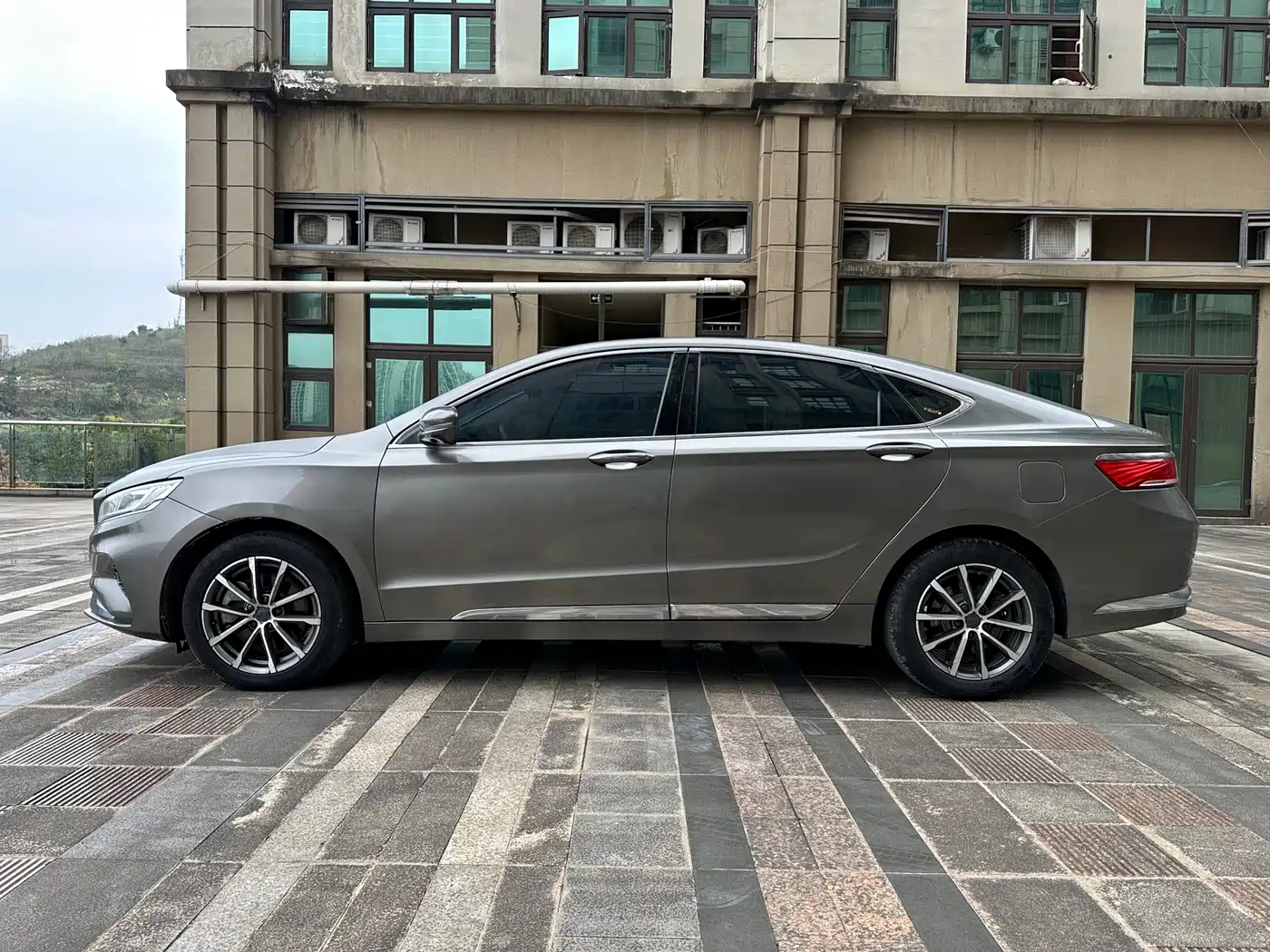 GEELY AUTOMOBILE BORUI