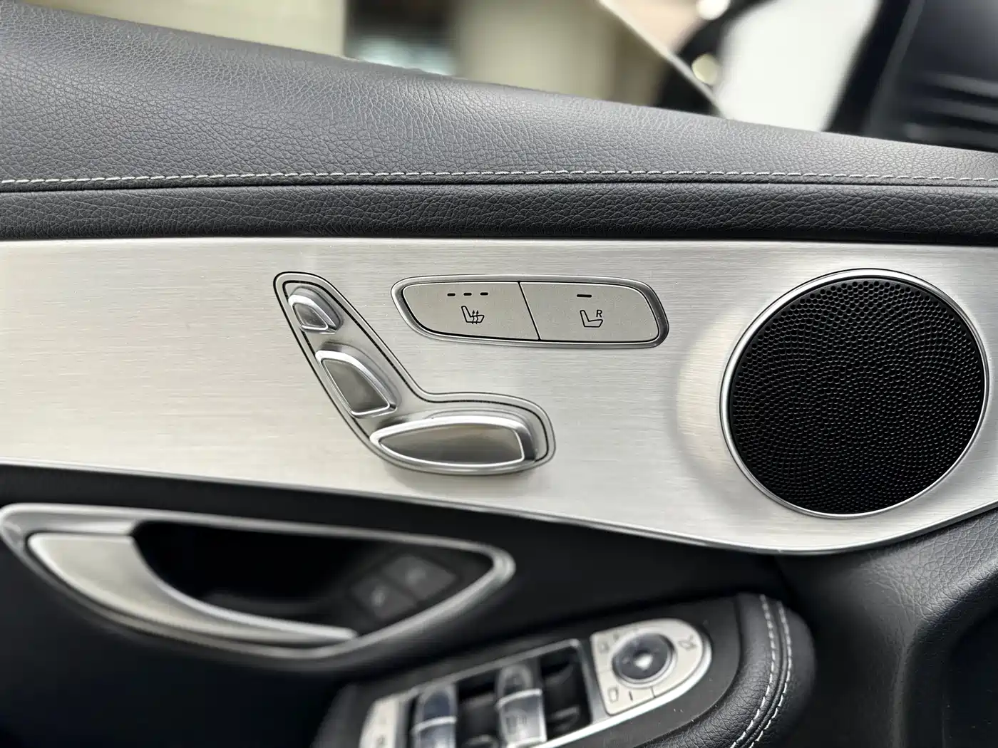 Mercedes-Benz GLC 2021 GLC 260 L 4MATIC Sporty фото 5