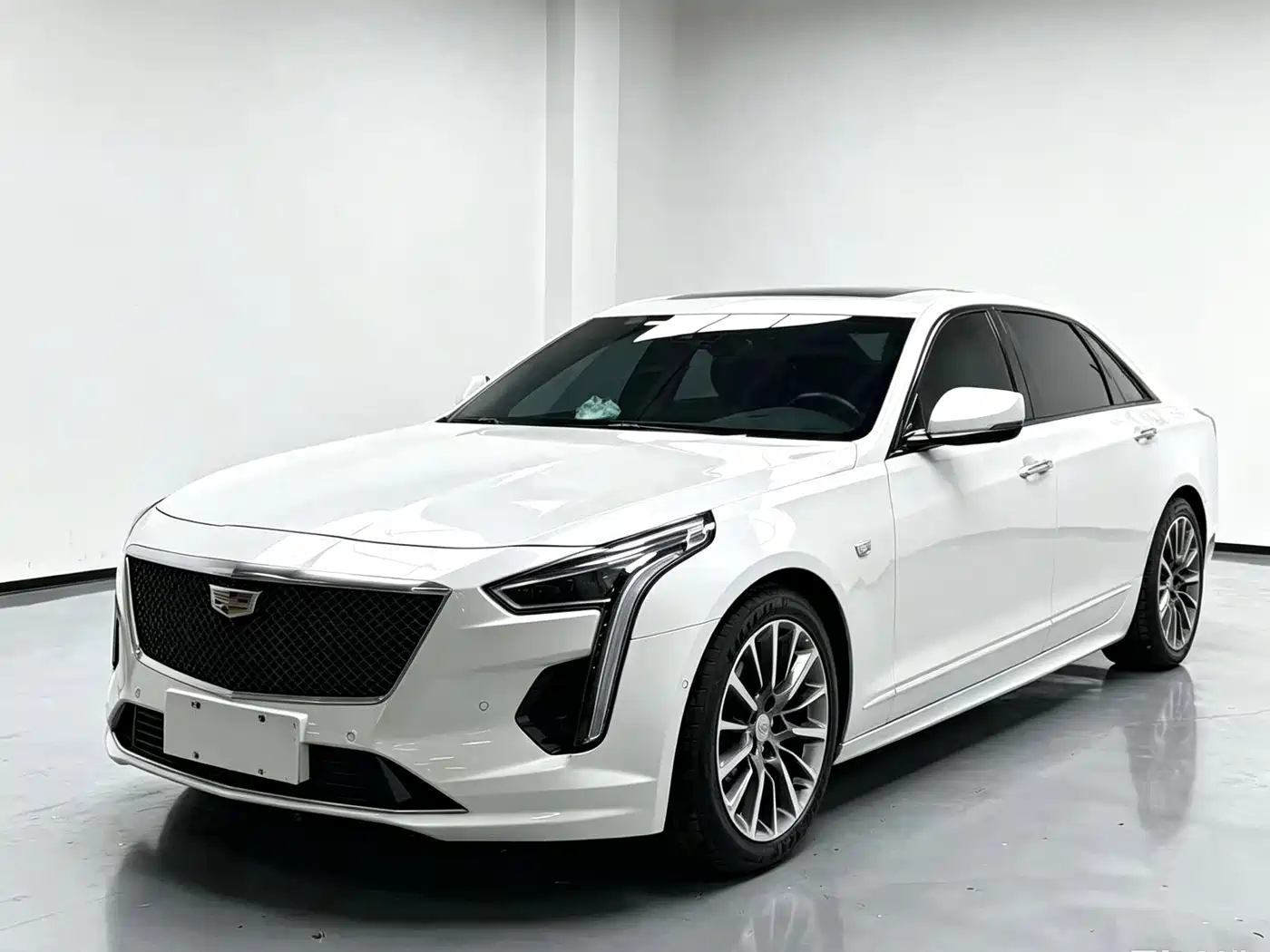 Фото 1 - Cadillac CT6