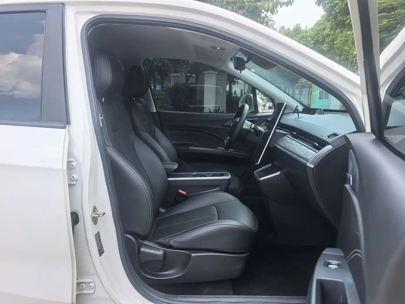Nezha Auto Nezha V 2023 2022 Trend 400 Lite