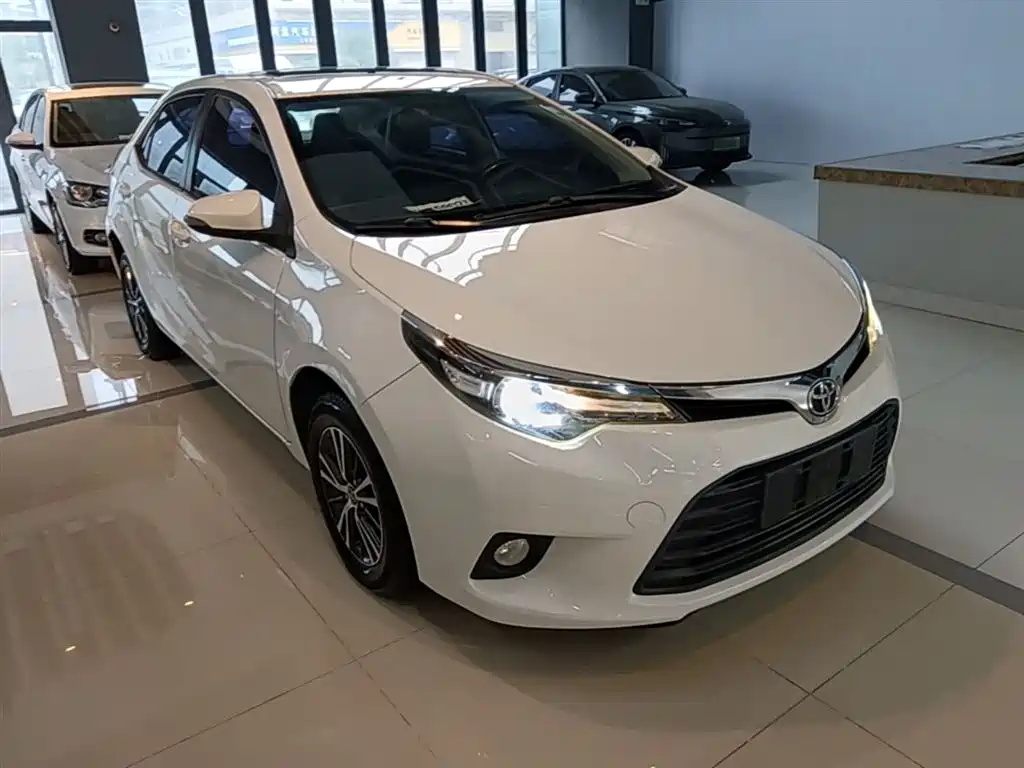 Toyota Levin 2014 1.6G CVT Elite Edition фото 4