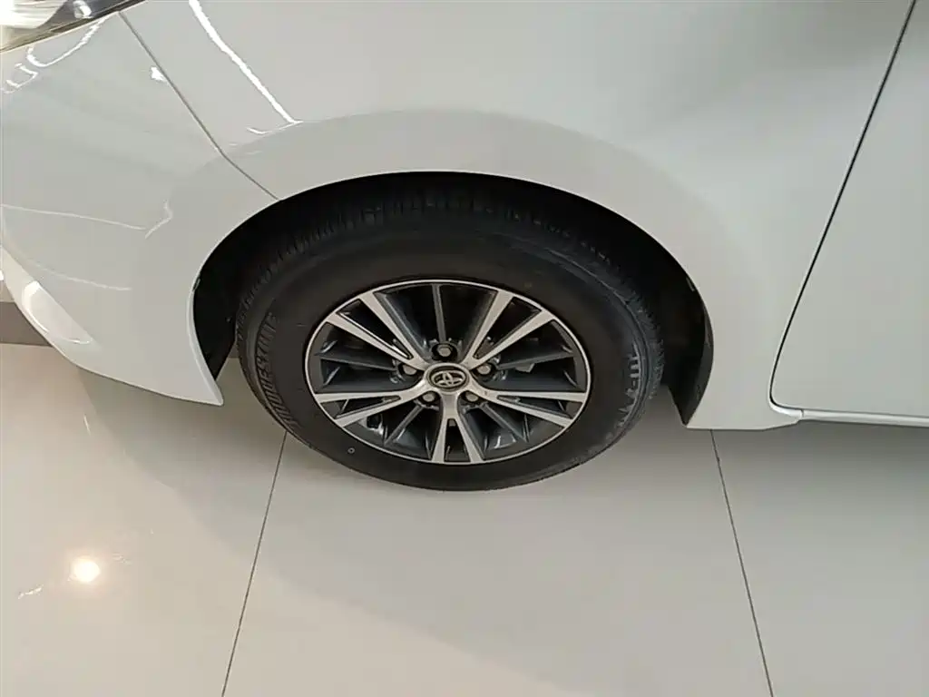 Toyota Levin 2014 1.6G CVT Elite Edition фото 23