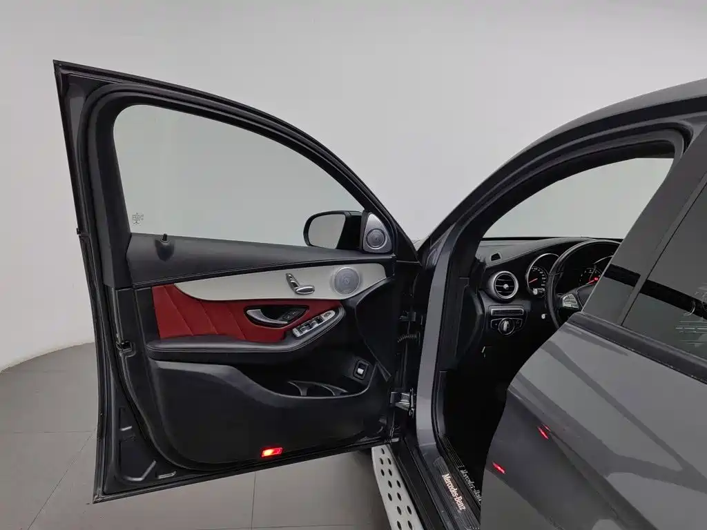 Mercedes-Benz GLC Coupe 2019 2019 GLC 200 4MATIC Coupe SUV
