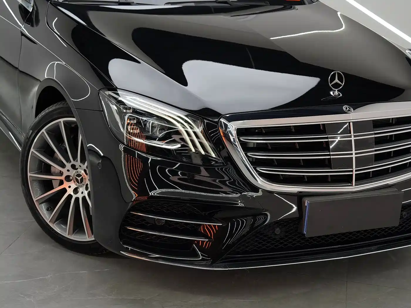 Фото 4 - Mercedes-Benz S-Class
