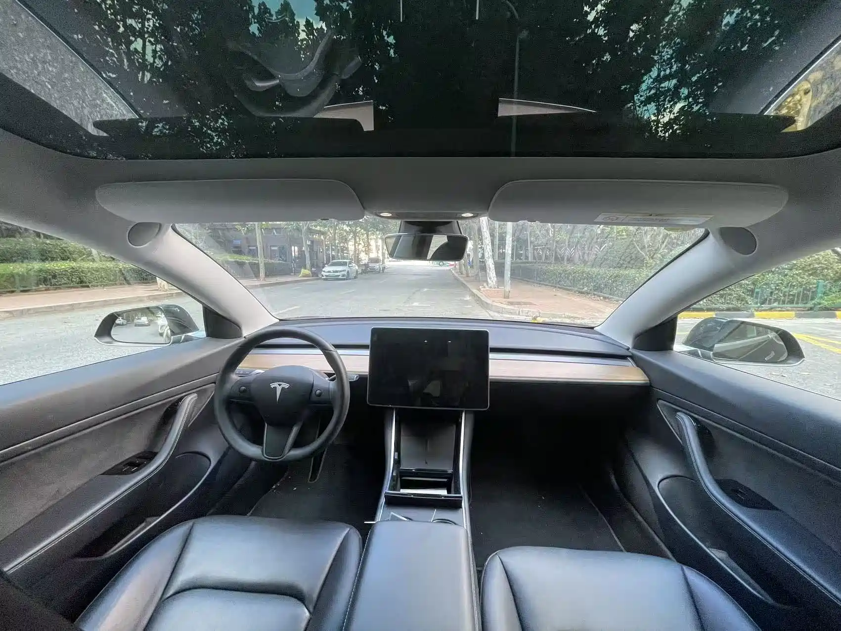 Фото 5 - Tesla Model 3