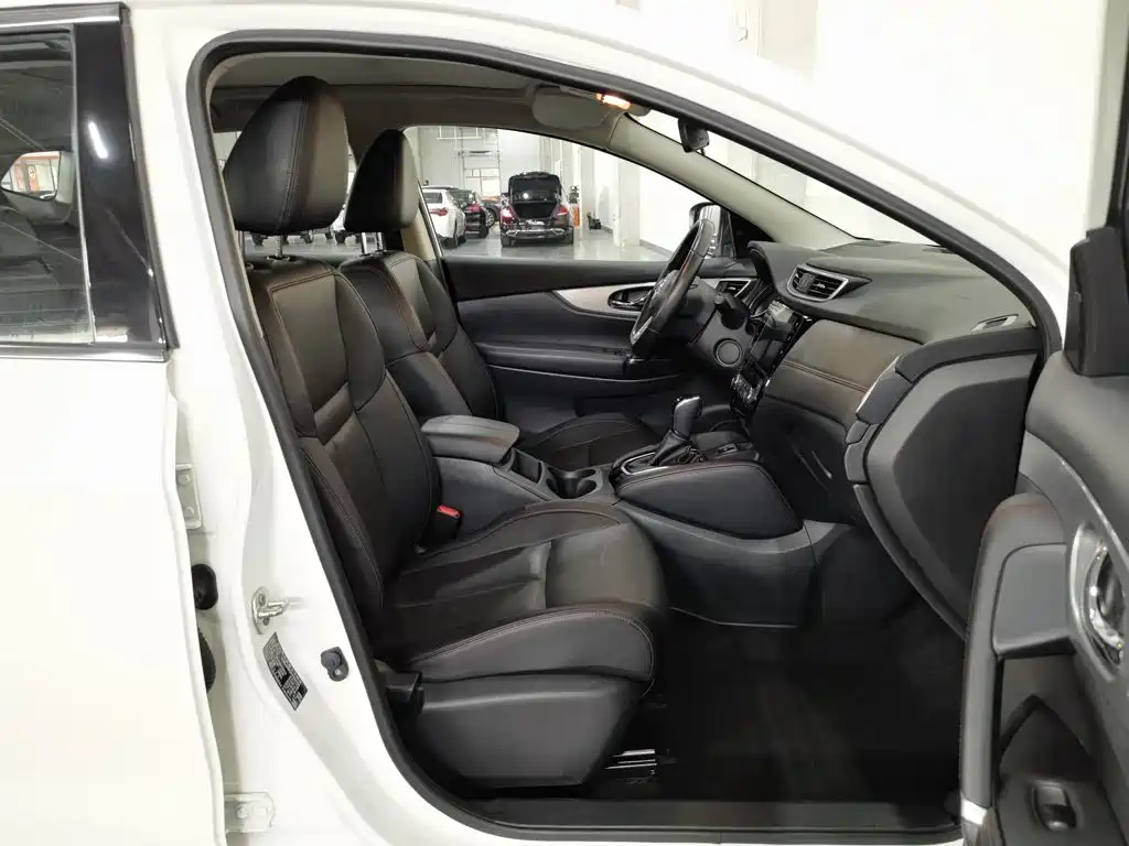 Фото 23 - Nissan Qashqai