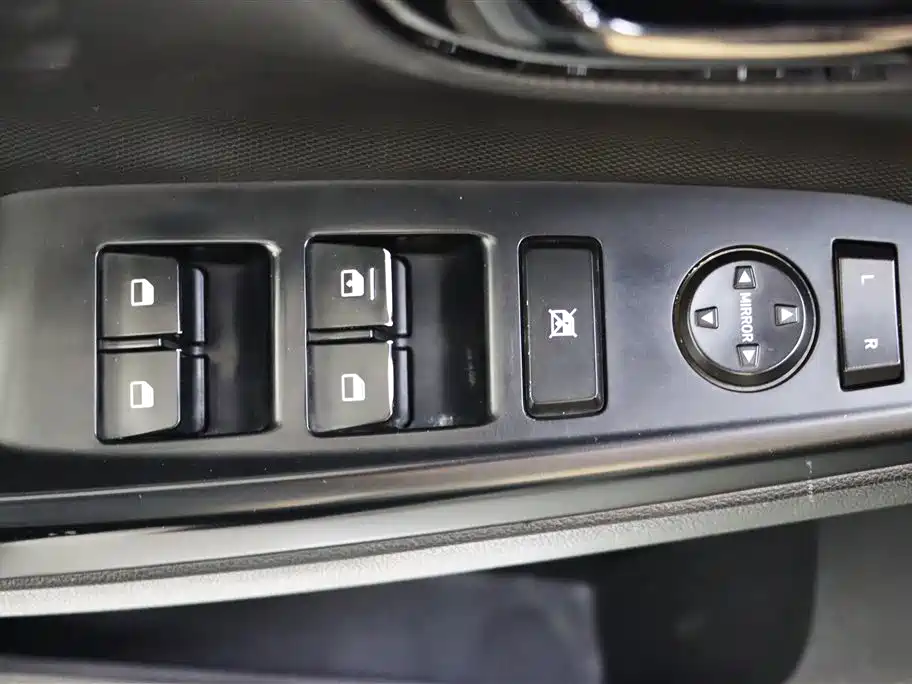 Hyundai Elantra 2018 1.6L Auto Joy GL (China V) фото 13