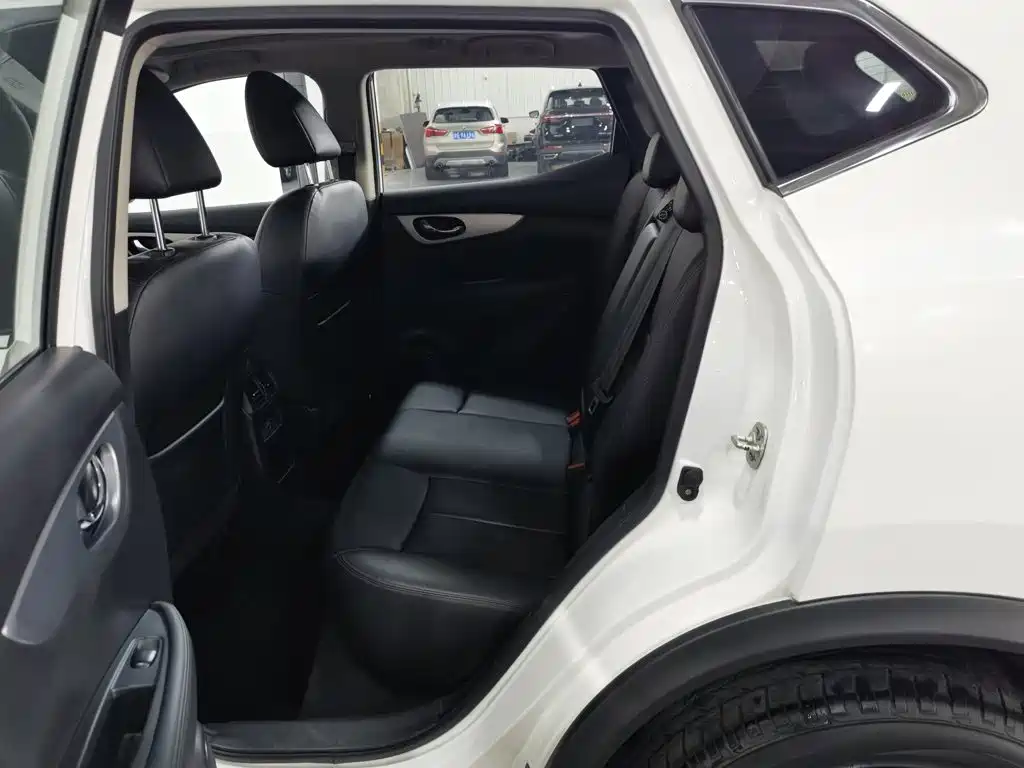Фото 15 - Nissan Qashqai