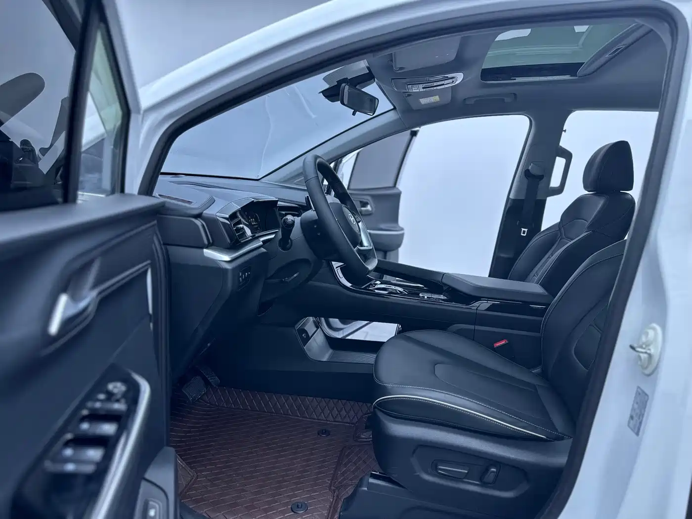 Hyundai Custo 2025 2024 270TGDi LUX Premium Edition