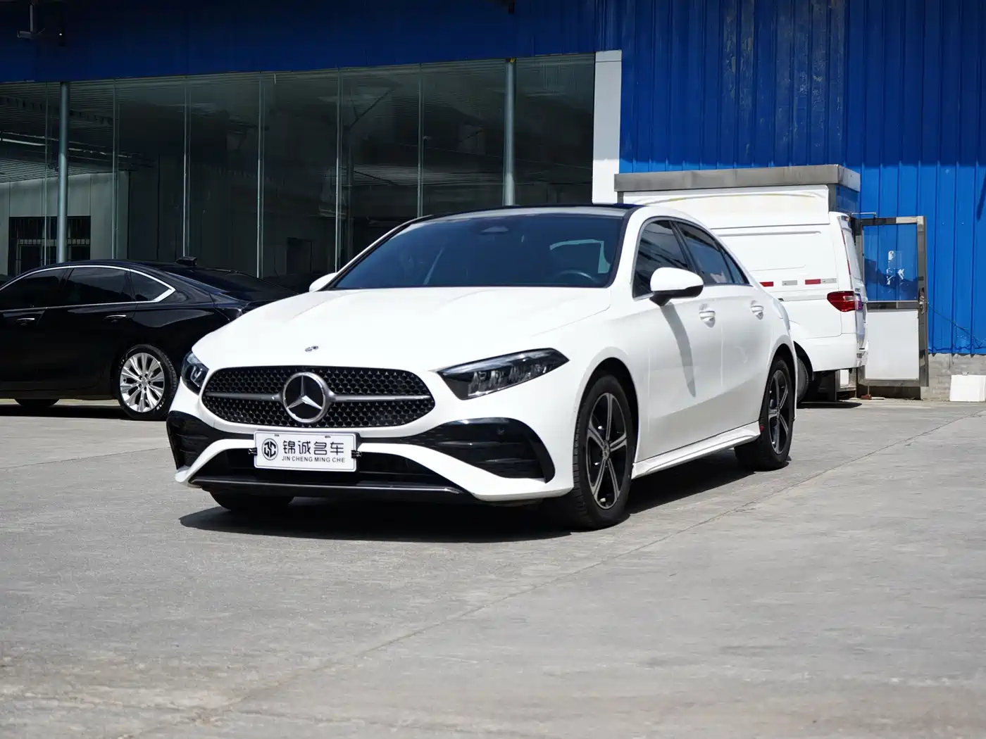 Mercedes-Benz A-Class 2023 A 200 L Fashion