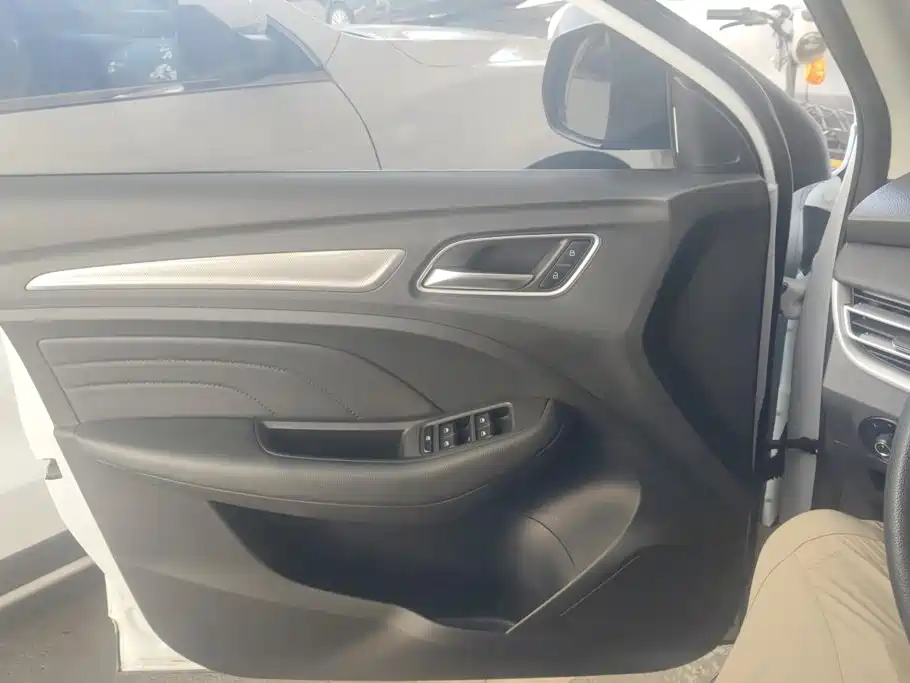Roewe RX3 2019 2020 1.6L CVT 4G Ultra Comfort Flagship