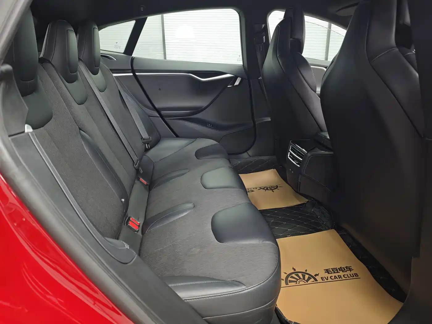 Фото 45 - Tesla Model S