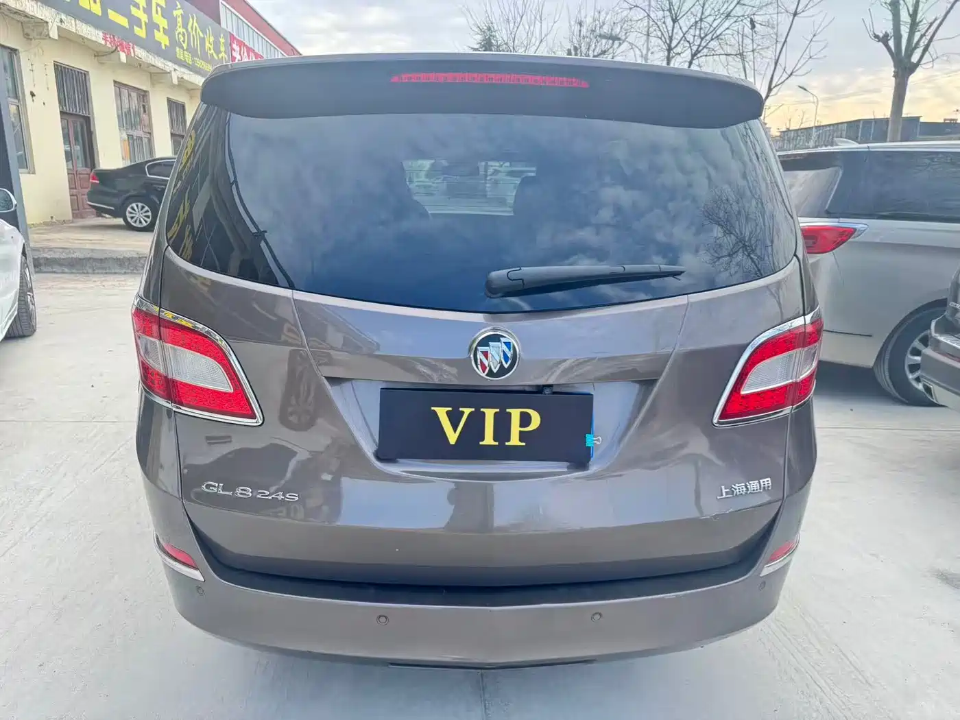 Buick GL8 2015 2.4L Luxury Business Exclusive Edition фото 3
