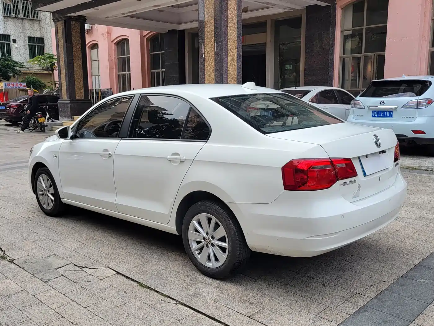 Фото 6 - Volkswagen Jetta