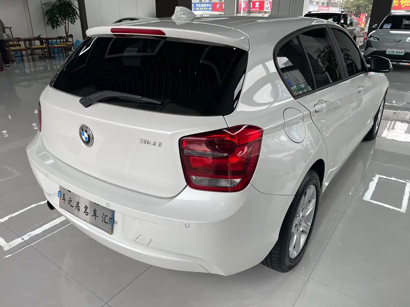 BMW 1 Series (Import) 2013 Facelift 116i Leading Model фото 3