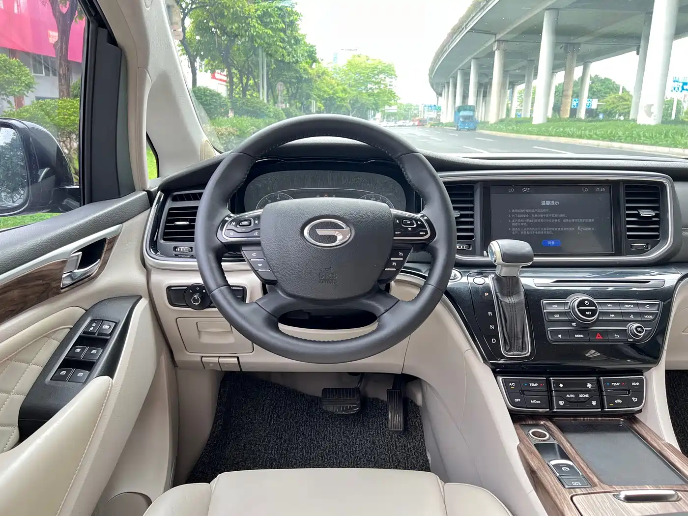 GAC Trumpchi Trumpchi M8 2018 320T Exclusive Edition фото 7