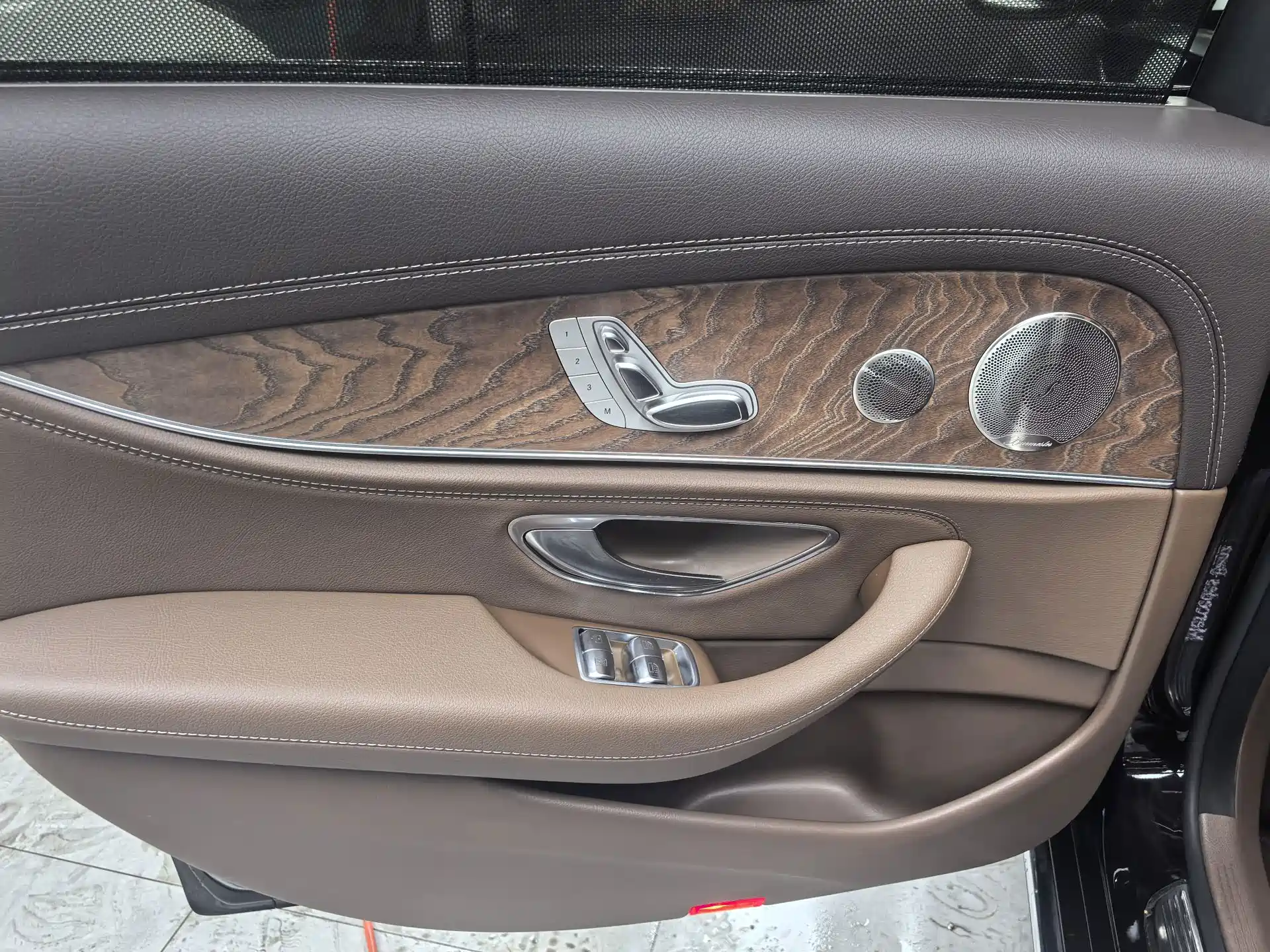 Фото 8 - Mercedes-Benz E-Class