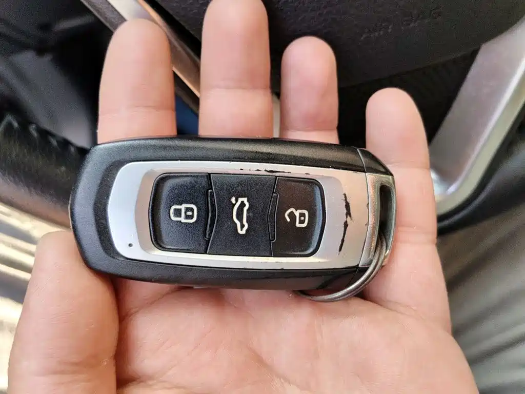 Geely Emgrand X6 2016 2016 1.8L Manual Luxury