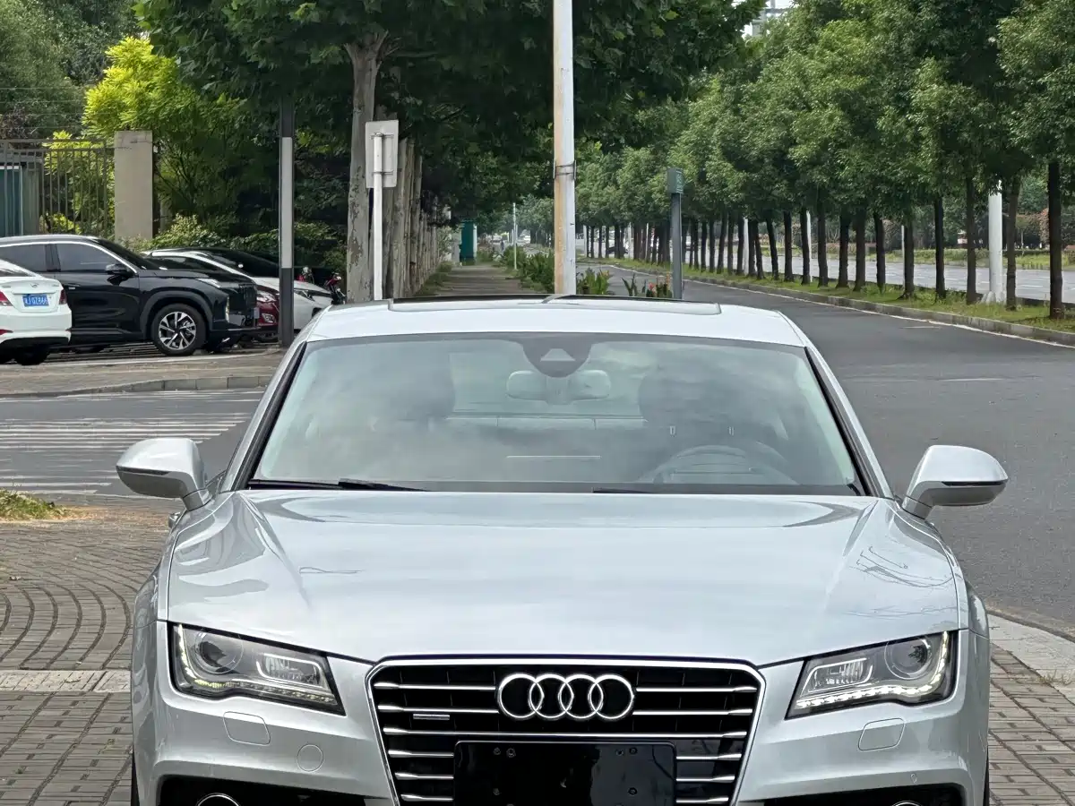 Audi A7 2012 2012 3.0TFSI quattro Luxury Model