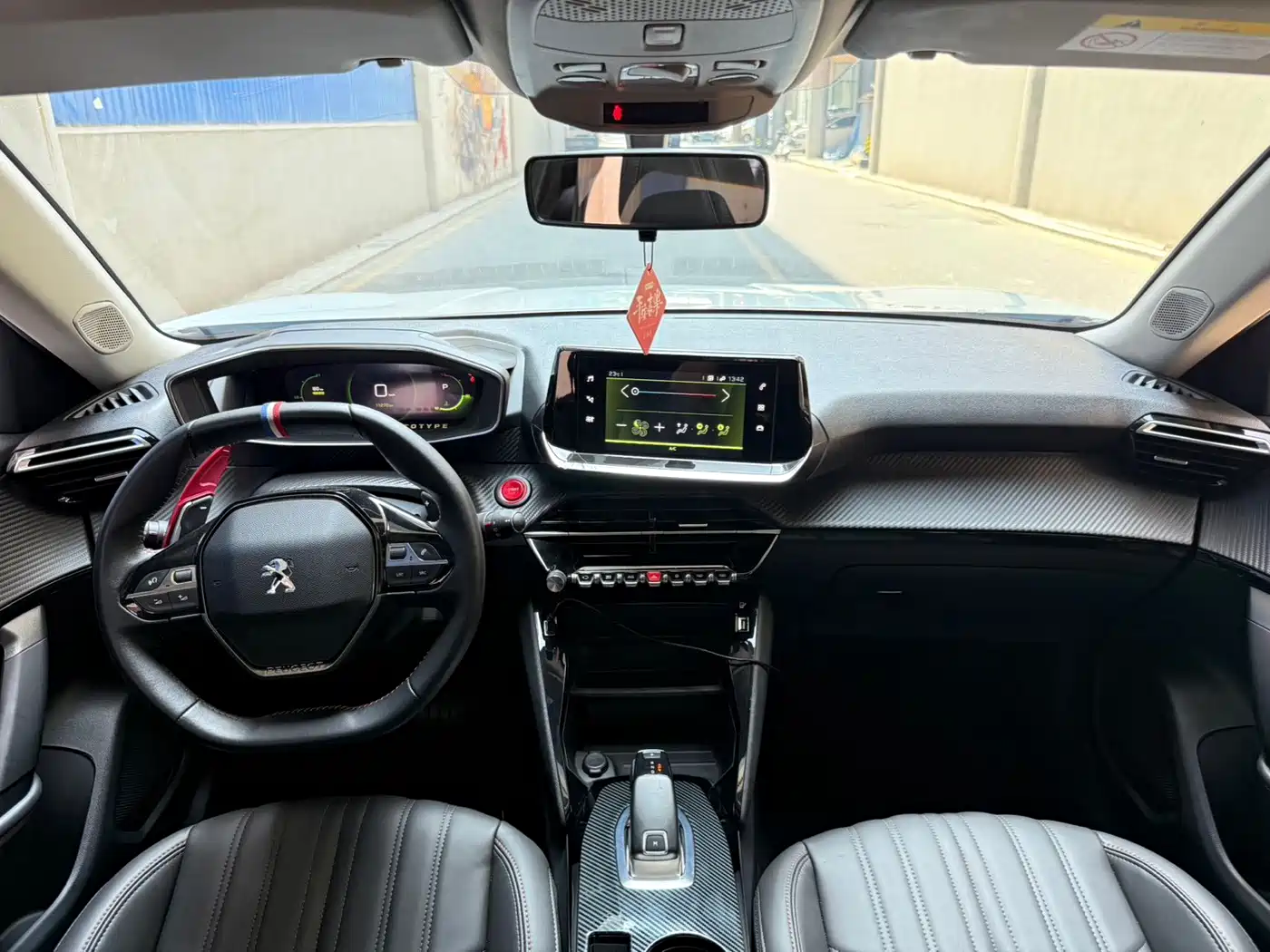 Peugeot 2008 2025 2022 230THP THE ONE