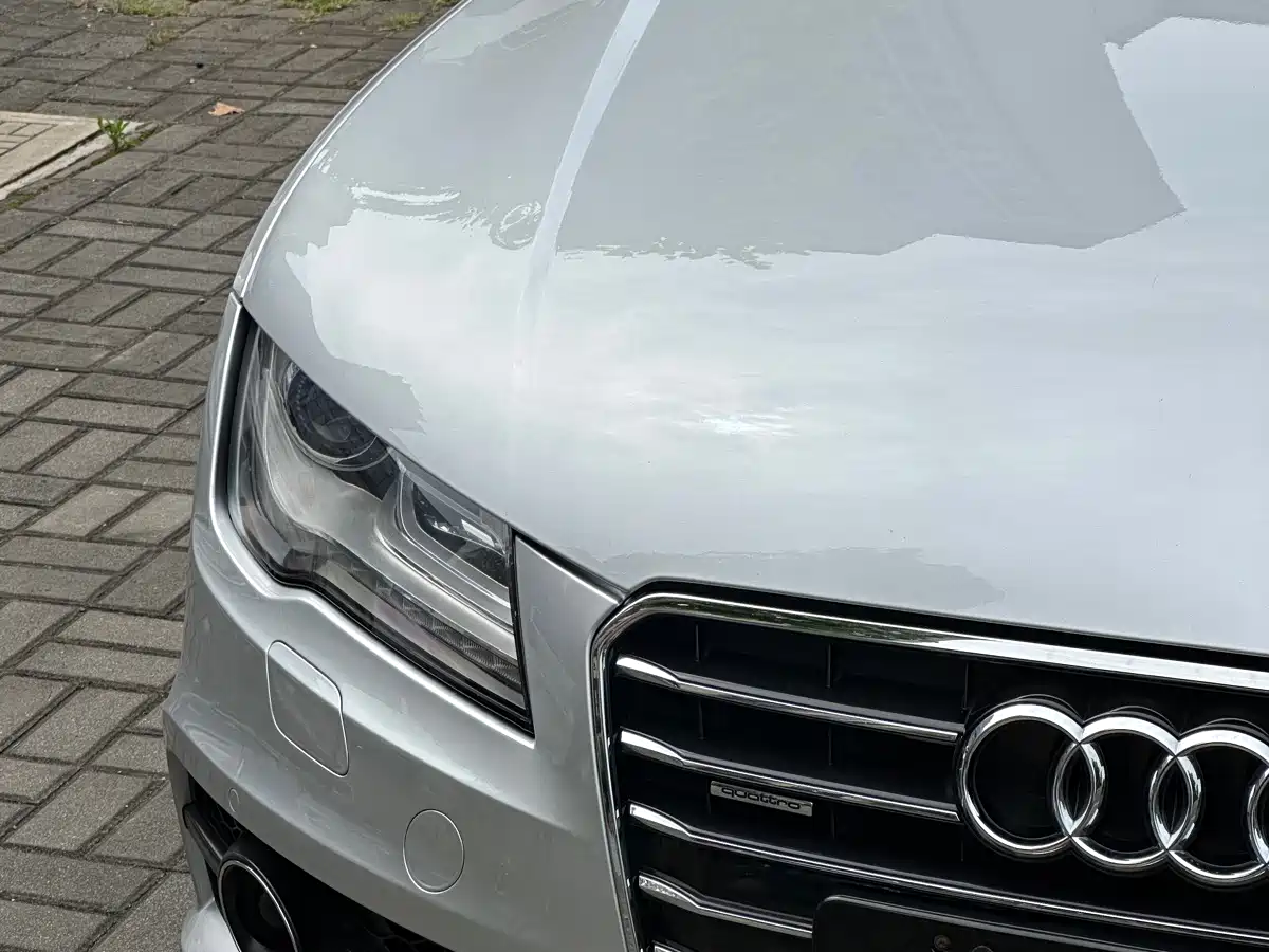 Audi A7 2012 2012 3.0TFSI quattro Luxury Model