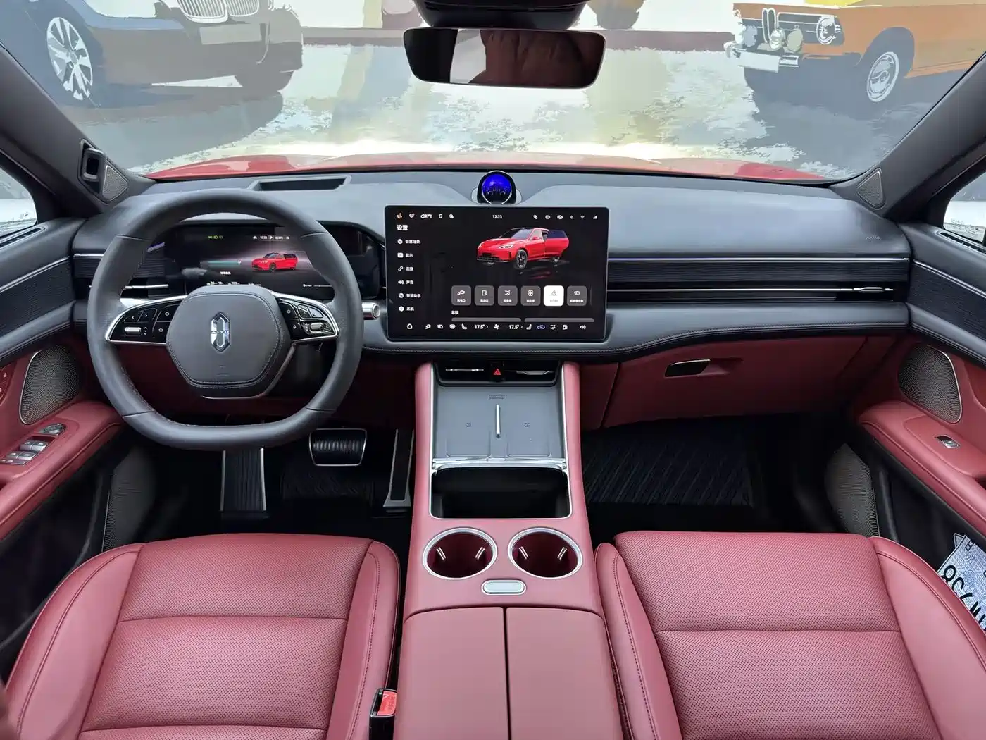 AITO Wenjie AITO M5 2025 Extended Range Ultra AWD фото 10