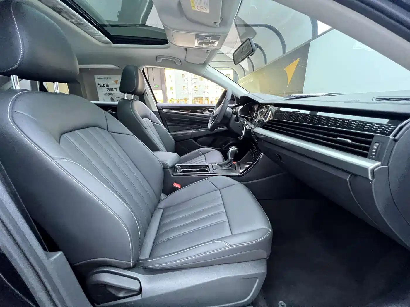 Volkswagen Passat 2022 280TSI Business Edition фото 19