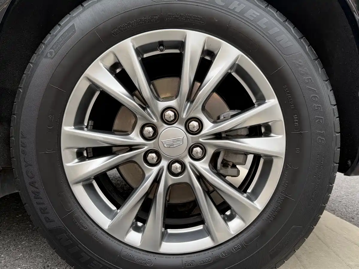 Cadillac XT5 2021 2.0T 2WD Luxury Edition фото 12