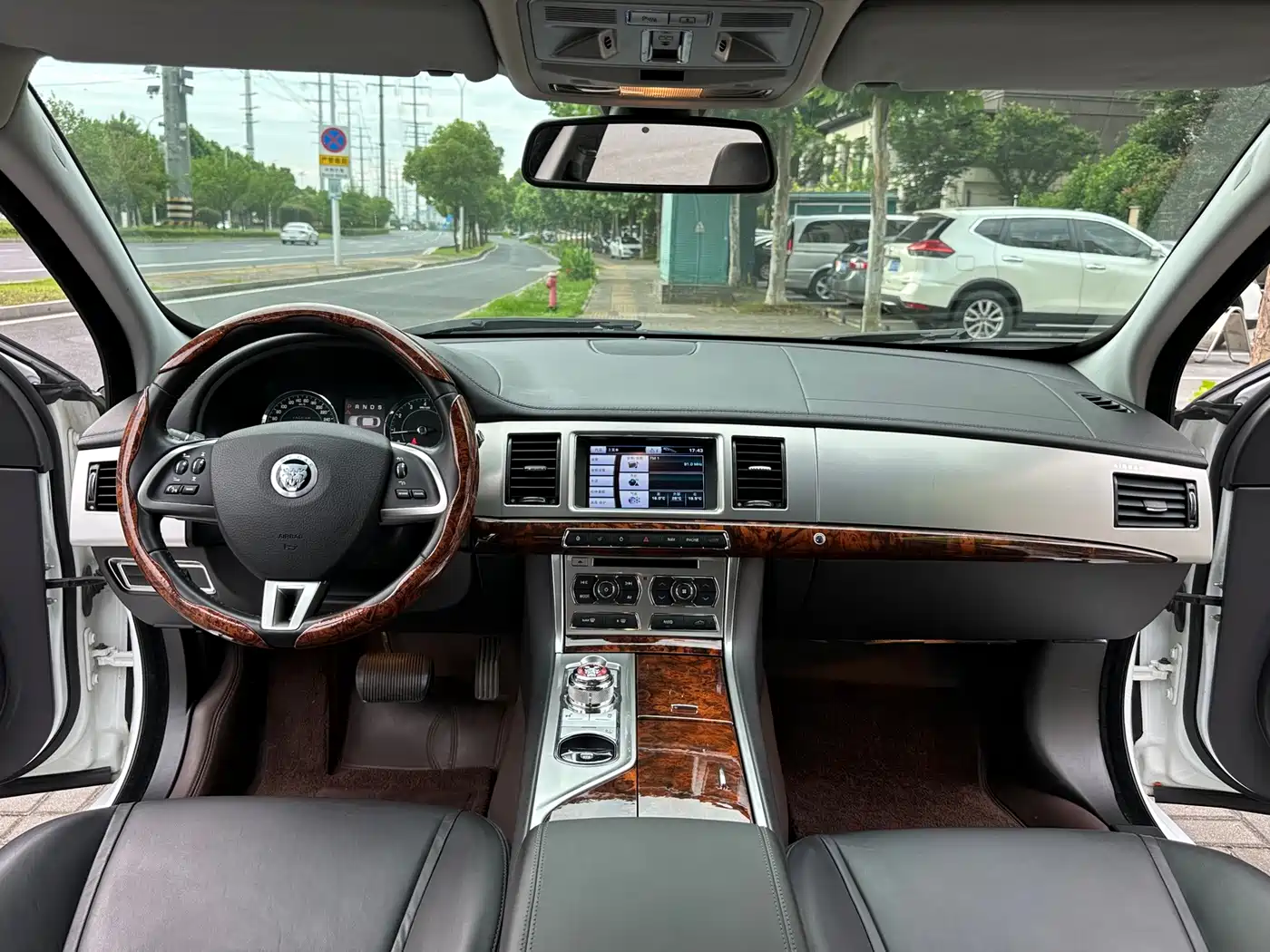 Jaguar XF 2013 2014 XF 2.0T Elegance Edition