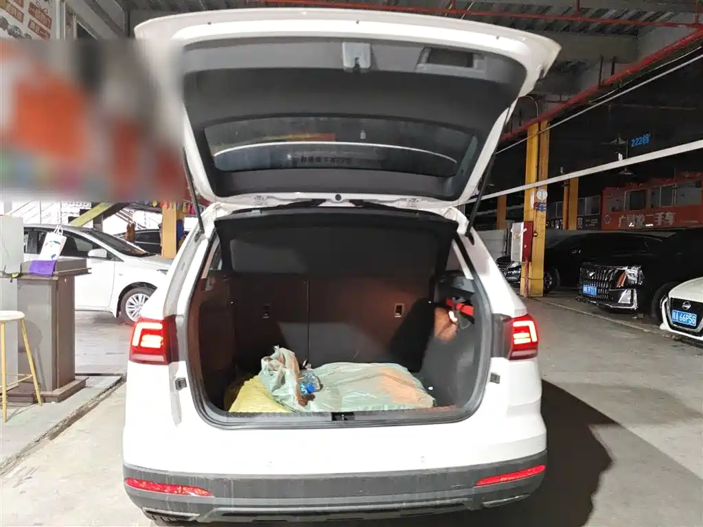 VOLKSWAGEN TUYUE