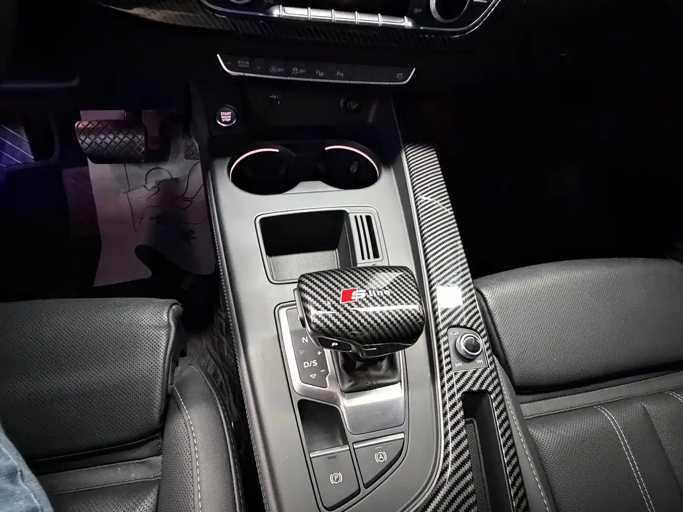 Audi A4L 2022 40 TFSI Luxury Dynamic фото 15