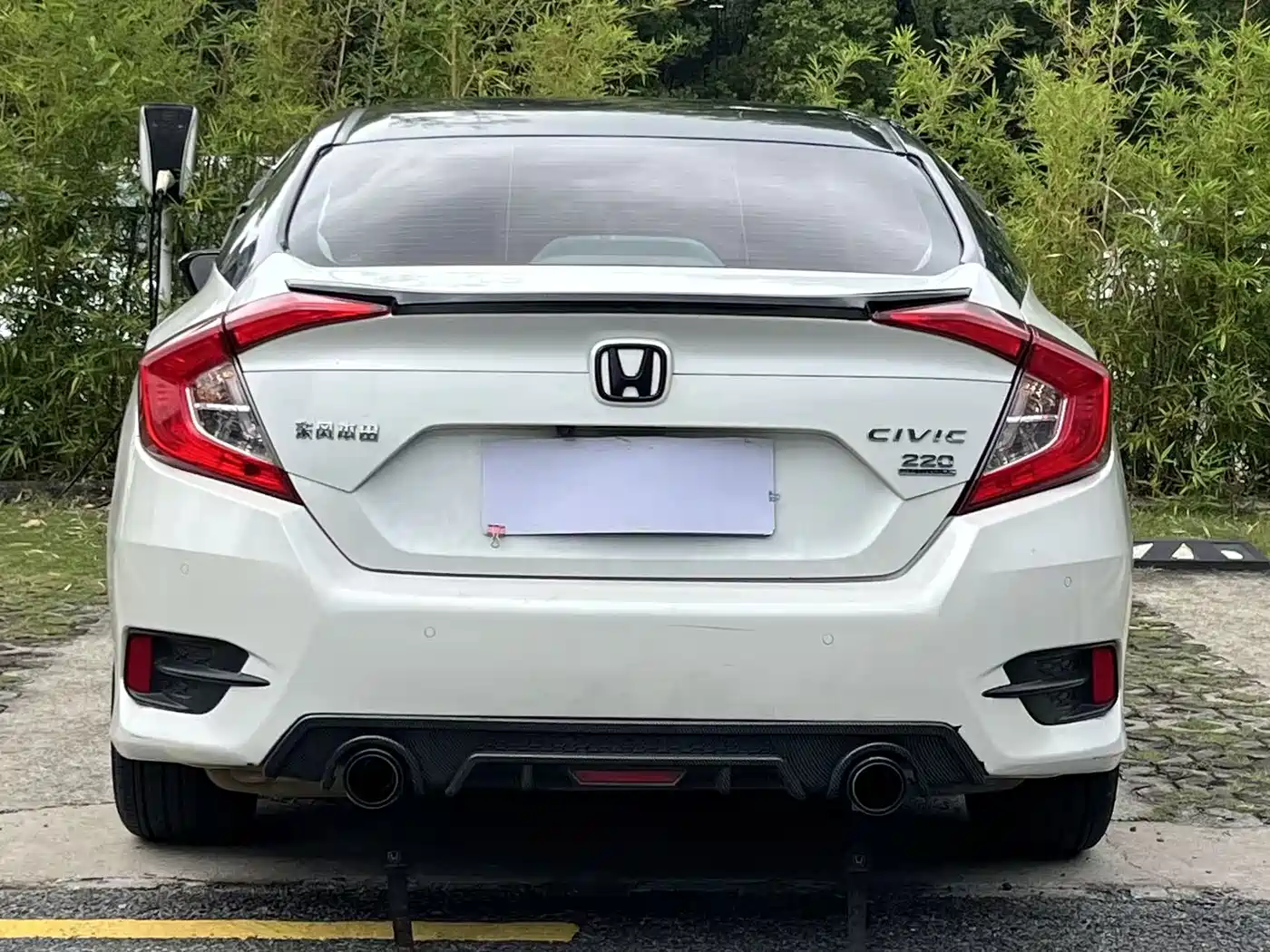 Фото 9 - Honda Civic