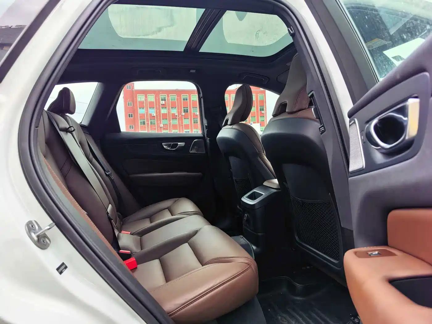 Volvo XC60 Plug-in Hybrid 2024 2025 Plug-in Hybrid Long Range AWD Zhiya Luxury Edition