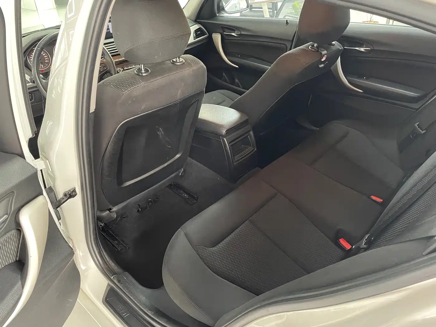 BMW 1 Series (Import) 2013 Facelift 116i Leading Model фото 6