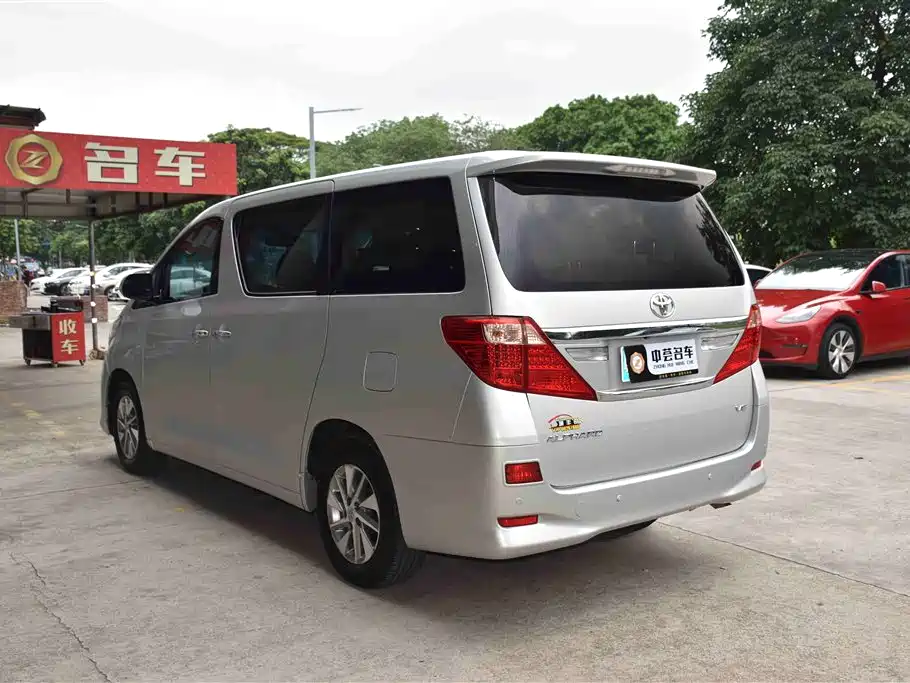 Toyota Alphard 2012 3.5L Luxury Edition фото 17