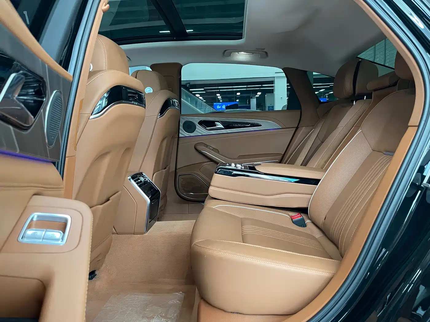 Hongqi H9, миниатюра 8