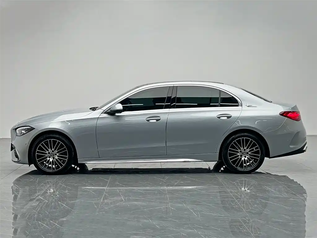 Mercedes-Benz C-Class 2024 Facelift III C 260 L Sport фото 3